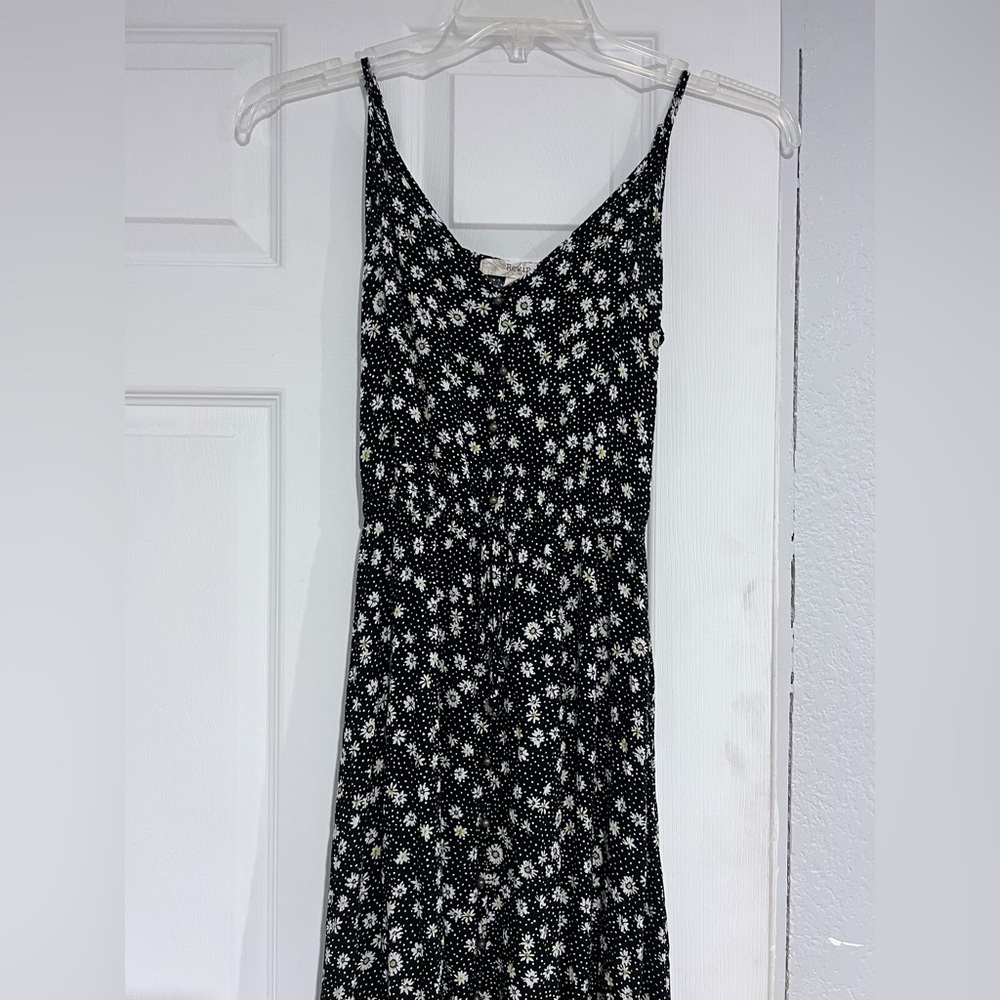 Rewind Black and White Floral Midi Dress
